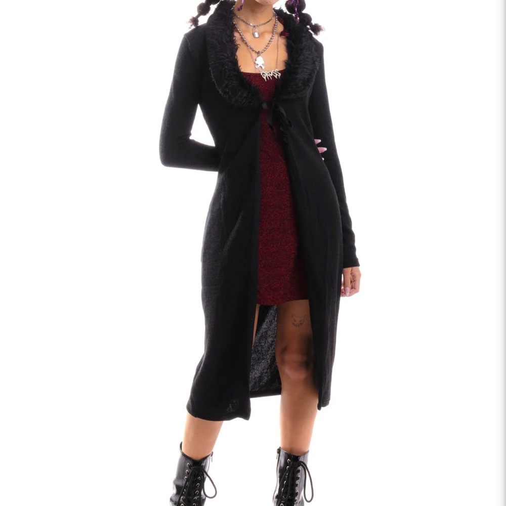 Tunnel Vision mes length cardigan